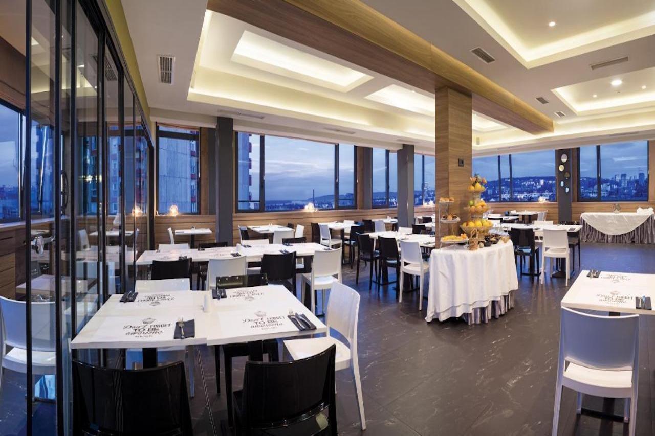 Radisson Red Belgrade Hotel Luaran gambar