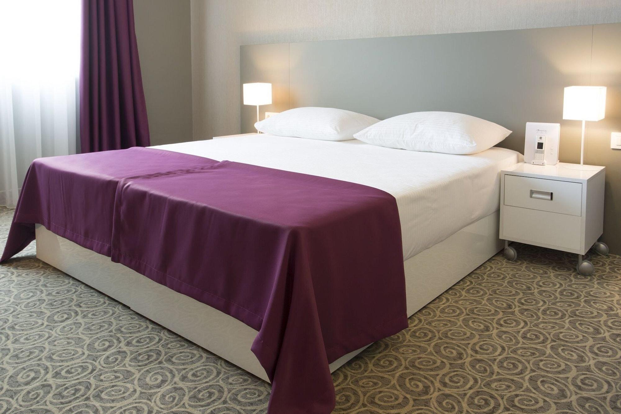 Radisson Red Belgrade Hotel Luaran gambar