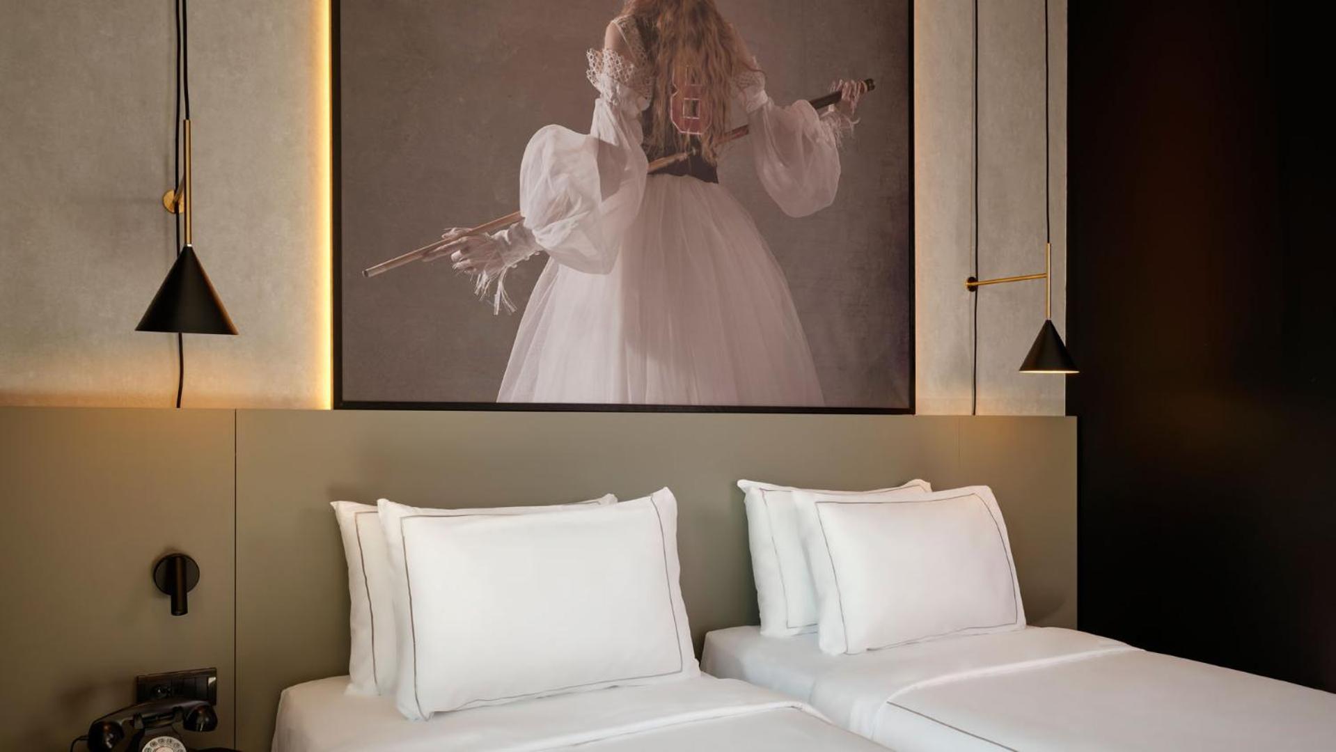 Radisson Red Belgrade Hotel Bilik gambar