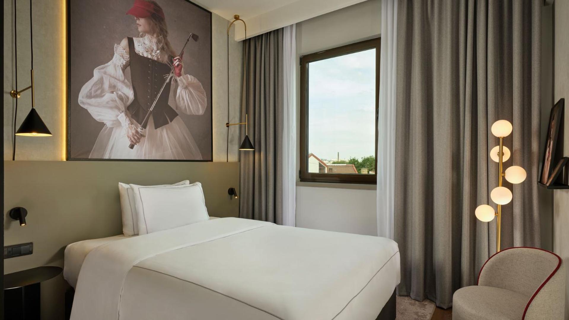 Radisson Red Belgrade Hotel Bilik gambar